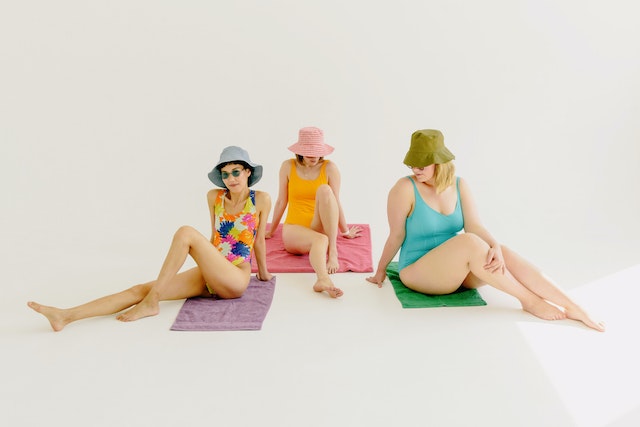 Bikini Photo Shoot Tips: How to Pose and Look Your Best in Your Swimsuit AMAIO