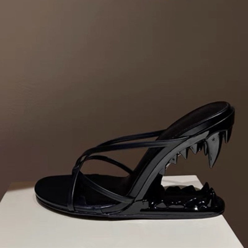 European and American Summer Fashion Metal Teeth Sandals with Profiled Heels, High-heeled Runway Show, Women's Sandals