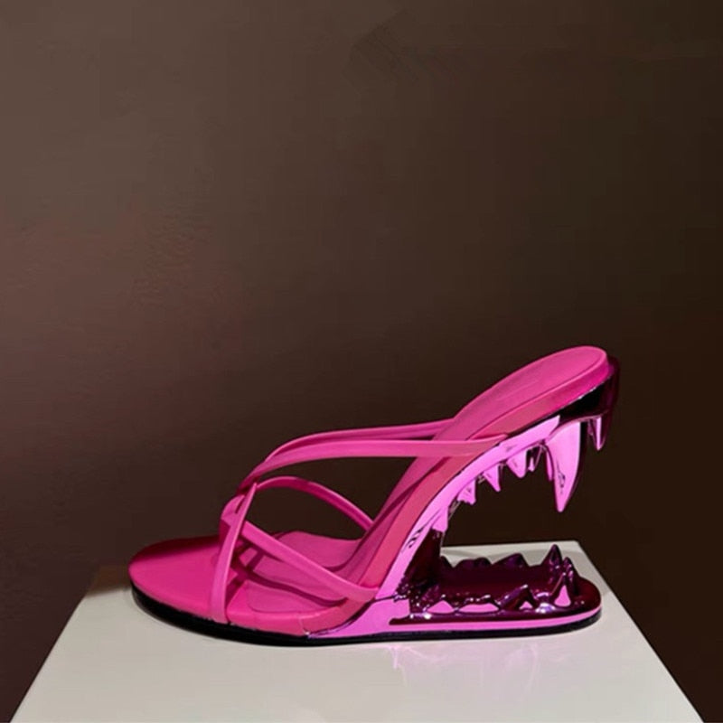 European and American Summer Fashion Metal Teeth Sandals with Profiled Heels, High-heeled Runway Show, Women's Sandals