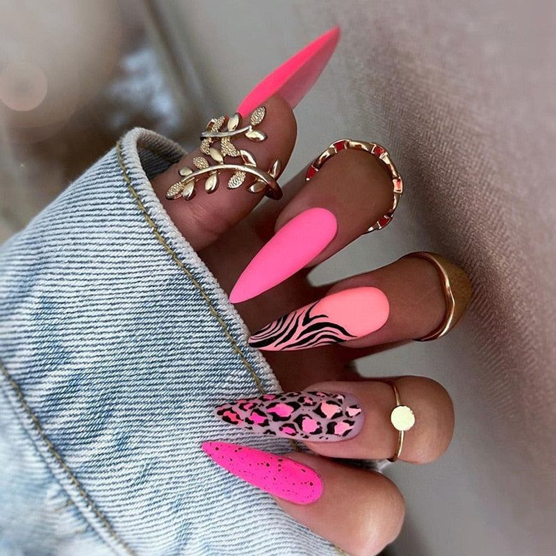 24Pcs Almond False Nails Pointed Head Wearable Fake Nails Pink Leopard Print Design Stiletto Press on Nails Full Cover Nail Tips 235