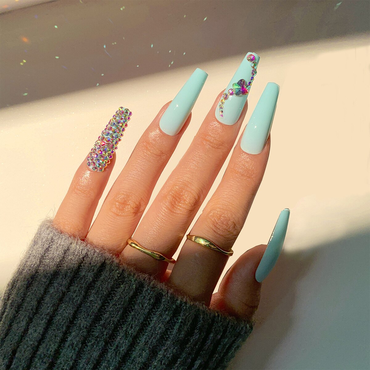 24Pcs/Box White French Fake Nails Press on Long XL Length Rhinestone Design False Nails Full Cover Acrylic Nail Tips JZJP-JP1355