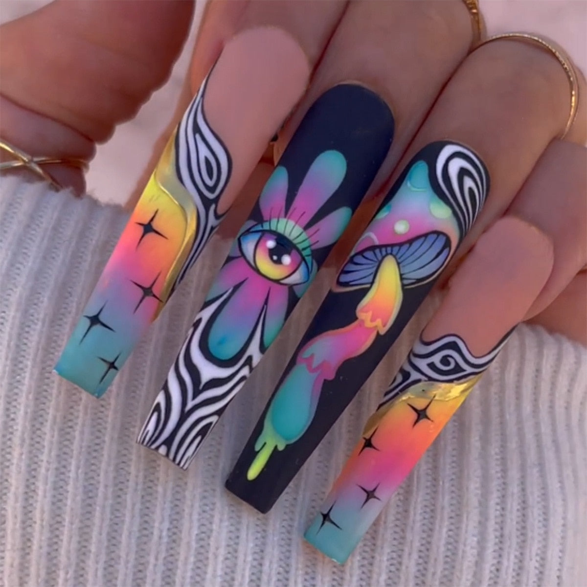24Pcs Christmas Exclusive False Nails Wearable Long Xmas Style Fake Nails Elk Snowflake Design Full Cover Press on Nail tips 13