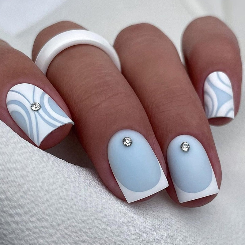 24Pcs Christmas Exclusive False Nails Wearable Long Xmas Style Fake Nails Elk Snowflake Design Full Cover Press on Nail tips 588