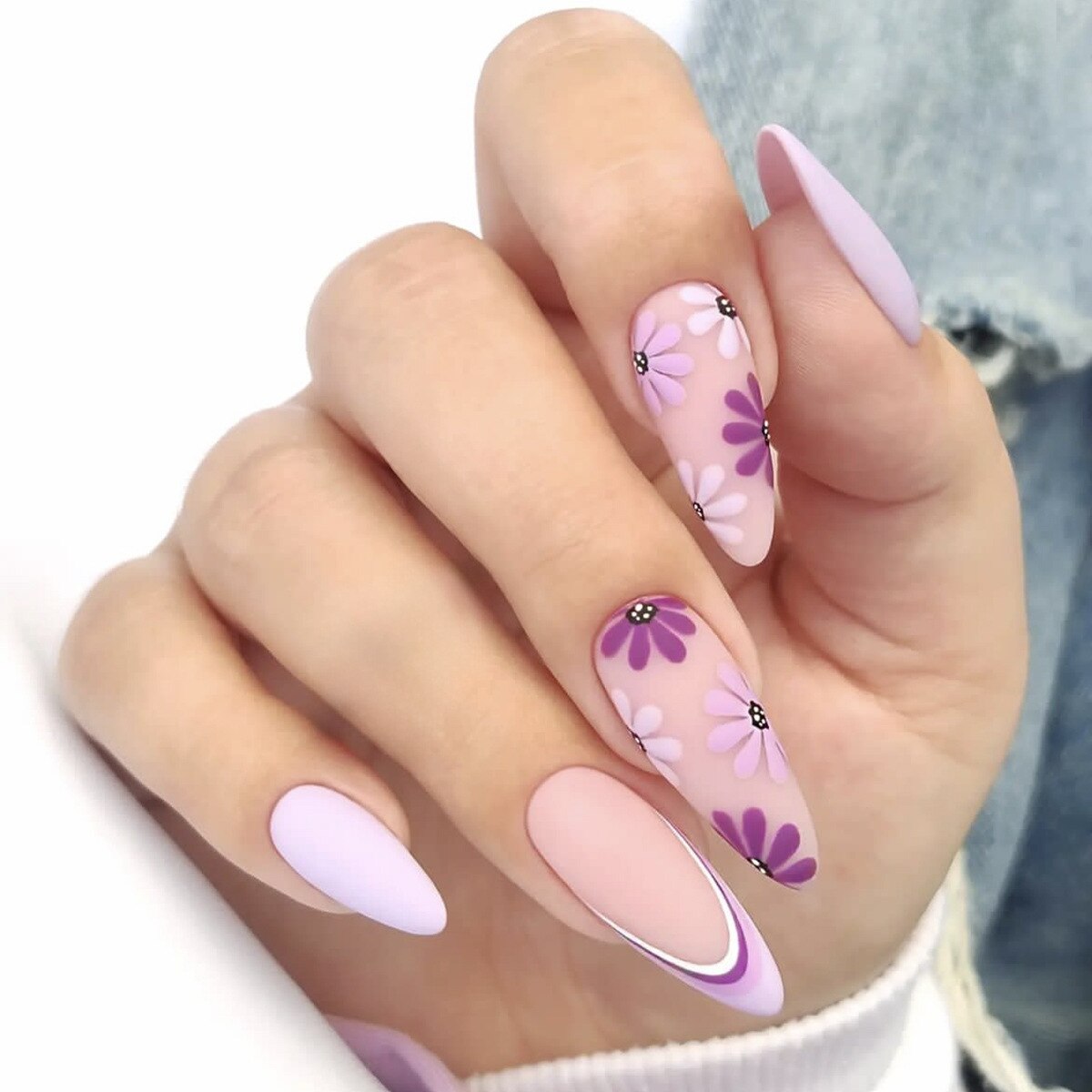 24Pcs Detachable Almond French Full Cover False Nails Silver Butterfly Lines Stiletto Fake Nials Press On Nails DIY Manicure 40
