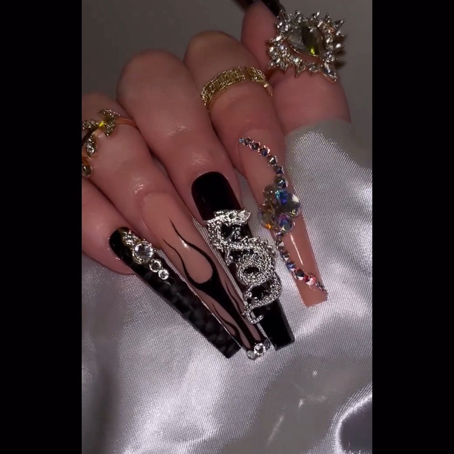 24Pcs Full Cover False Nails with Glue Long Square Coffin Fake Nails French Detachable Ballet Love Pattern Design Press on Nails Z-05