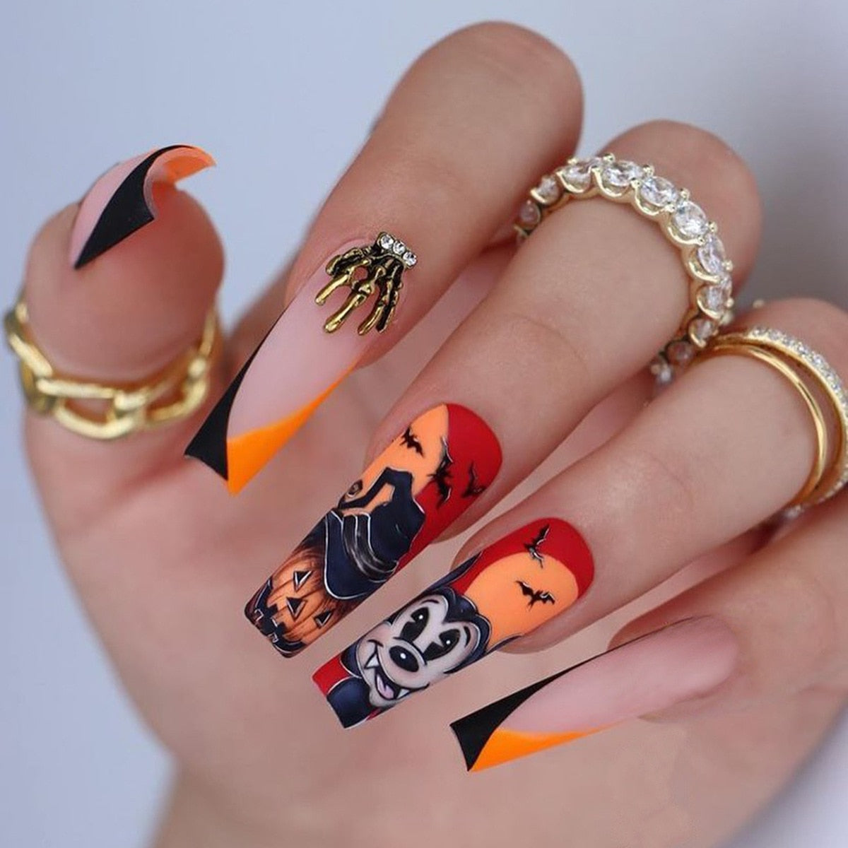 24Pcs Halloween Extra Long Press on Nails Coffin Fake Nails Acrylic Black White Clown Designs Glossy Artificial Nails for Women SN074