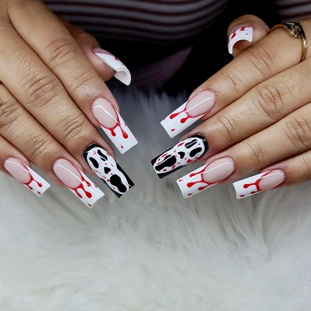 24Pcs Halloween Extra Long Press on Nails Coffin Fake Nails Acrylic Black White Clown Designs Glossy Artificial Nails for Women A1-01-05