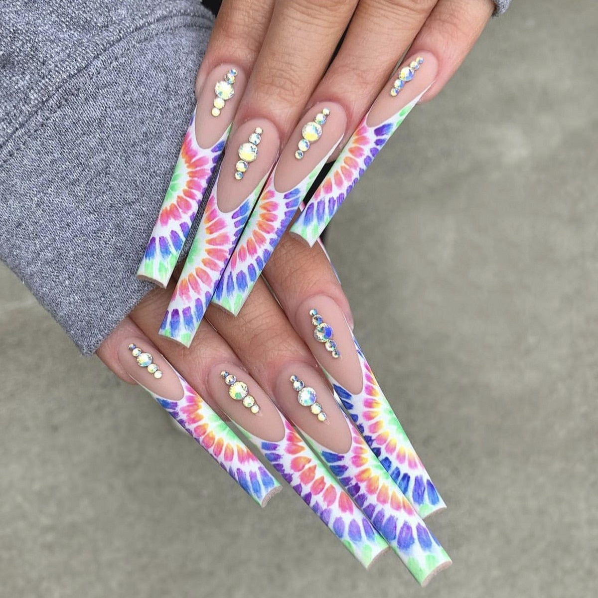 24Pcs Long Ballerina False Nails Press on Nails Serpentine Flower with Rhinestones French Fake Nails Wearable White Nails Tips EC18