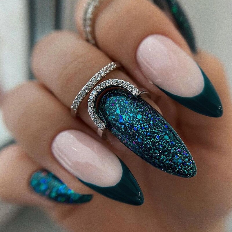 24Pcs Pink Round Head Almond Fake Nails with Heart Shape Rhinestone Wearable Ballerina False Nail Tips Full Cover Press on Nail 583