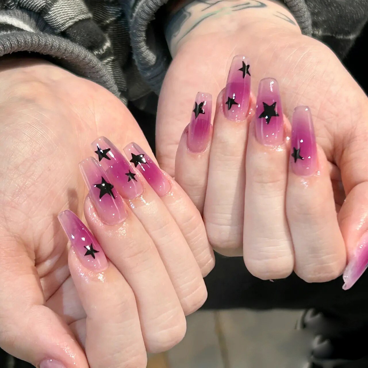 24Pcs Pink Round Head Almond Fake Nails with Heart Shape Rhinestone Wearable Ballerina False Nail Tips Full Cover Press on Nail 2625