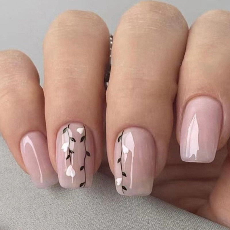 24Pcs Shiny Pearl Wearable False Nails Short Square Fake Nail Simple Summer Press on Nails Detachable Full Cover Nail Tips