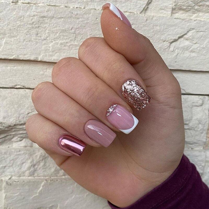 24Pcs Shiny Pearl Wearable False Nails Short Square Fake Nail Simple Summer Press on Nails Detachable Full Cover Nail Tips 706