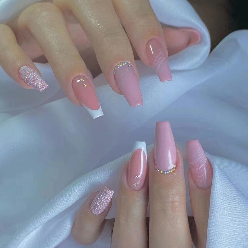 24Pcs Wearable Fake Nails Pink Gradient Glitter Butterfly Rhinestones Full Cover Acrylic Nail Tips With Press Glue Detachable JS244