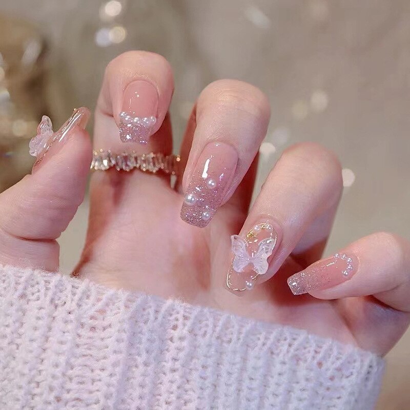 24Pcs Wearable False Nails with Glue Glitter Heart-shaped Rhinestone Design Full Cover Nail Tips Acrylic Fake Nails Press on 343