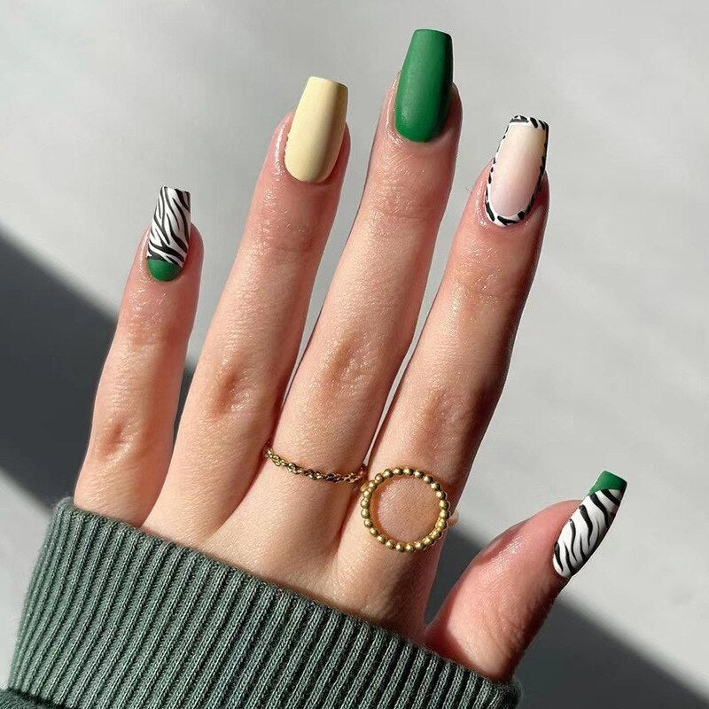 24pcs Coffin False Nails Glitter Rainbow Flowers Press on Nail Patch Short Manicure Nail Tips False Nail Acrylic Patch wholesale J5