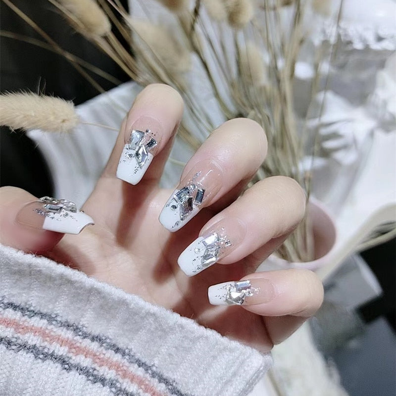 24pcs Glitter Gold Diamond False Nails French Butterfly Design Press on Nail Wearable Full Cover Acrylic Nail Tips for Girls N4
