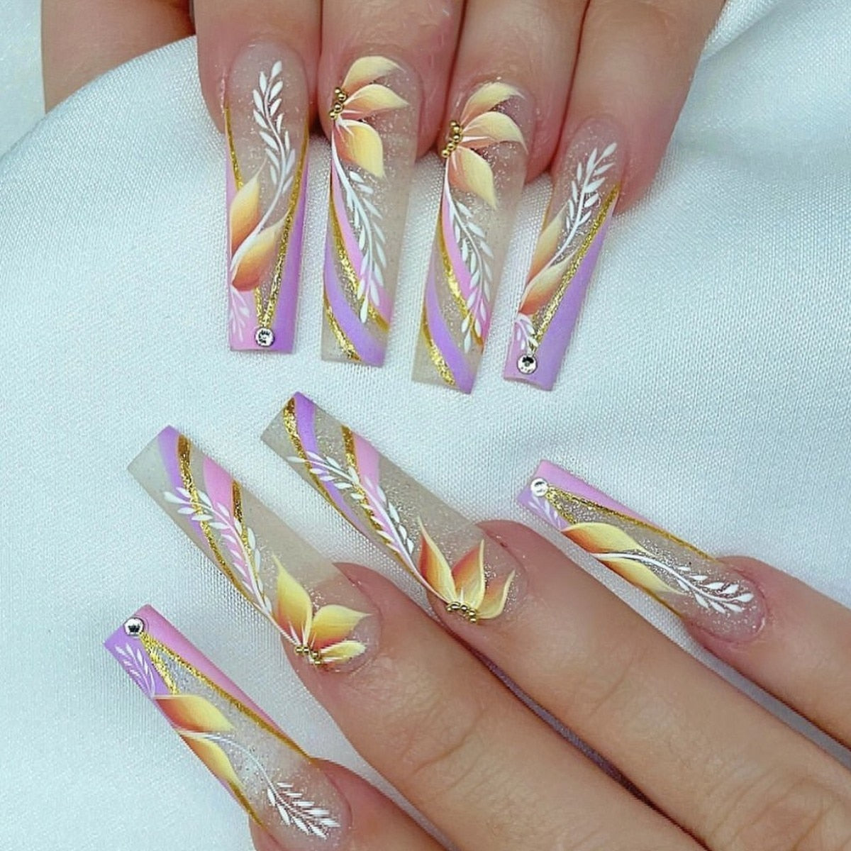 24pcs Removeable False Nails with Glue Ballet Nails with Designs Gradient Shinny Brown Press on Nails Coffin Glitter Fake Nails EC03