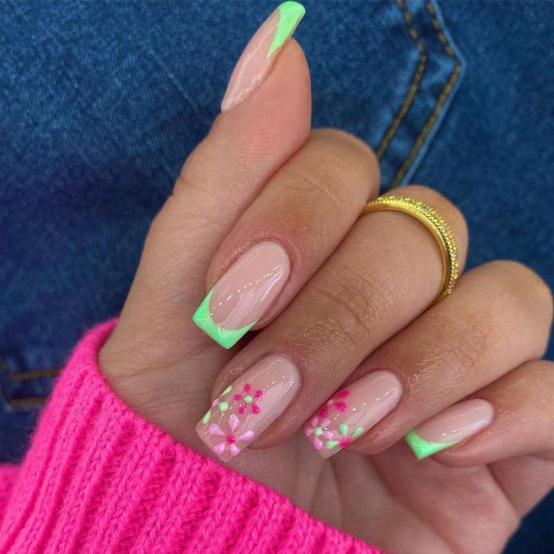 24pcs Simple Style Nail Art Colorful Lines Fake Nails In Shape Of Water Drop Press On False Nails With Glue DIY Nail Art Tips JP2533