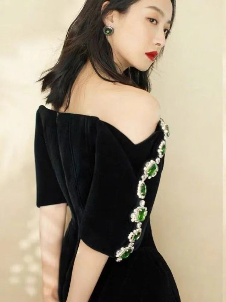 Summer Elegant black sexy strapless shoulder diamond shiny embellishments, fluffy mini party dress elegant fashion dress