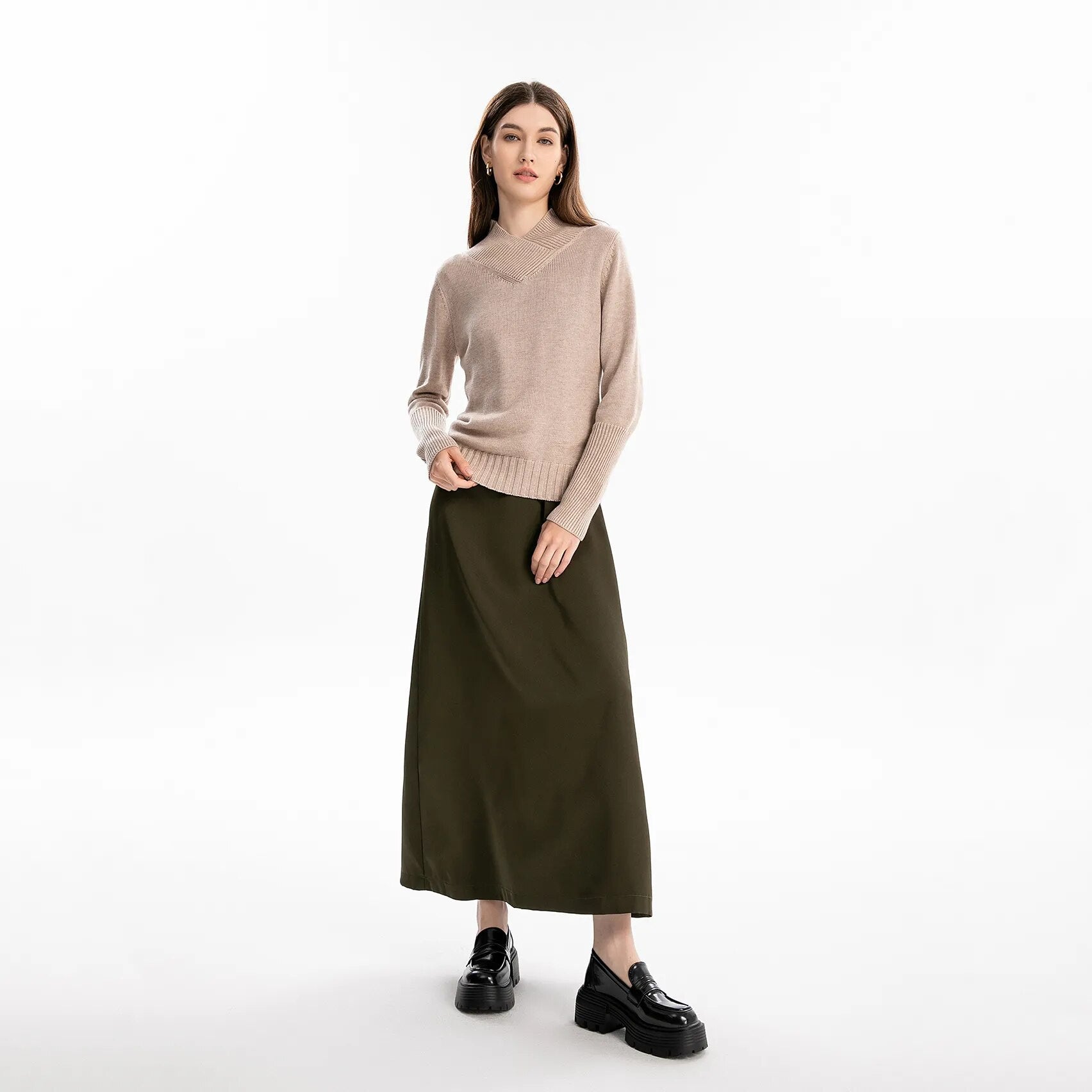 AP Sweaters 2024 Fall Women V Neck Sweater Lady Clothes Big Girls Top Soft Black Patchwork, #2005 AMAIO