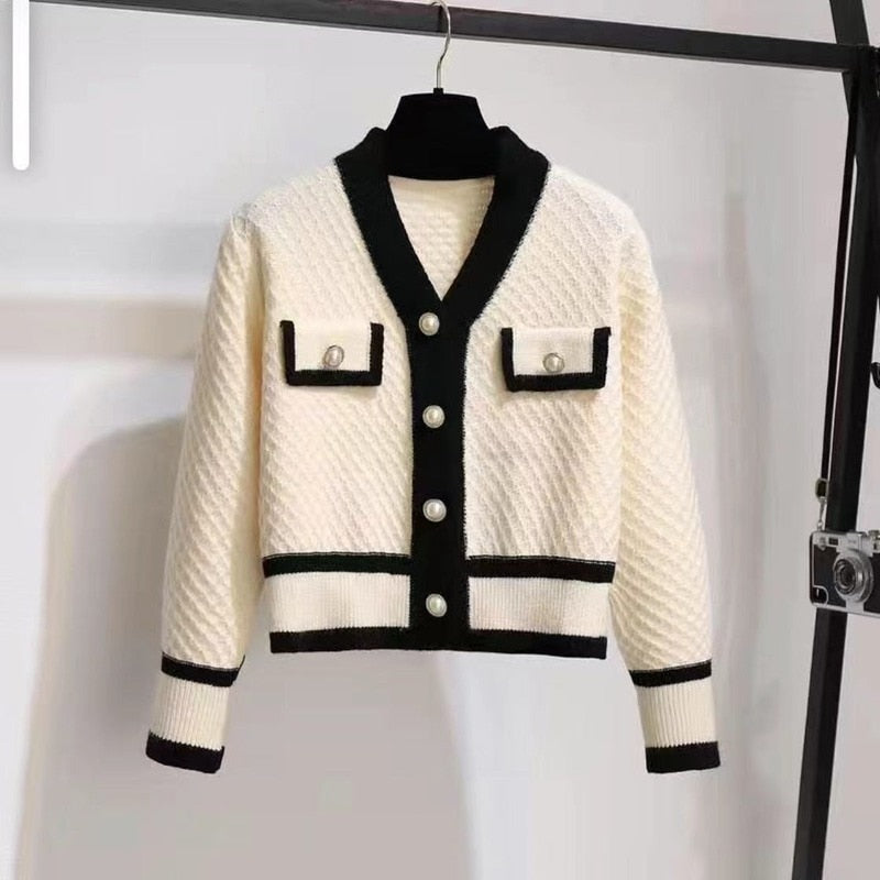 Autumn And Winter Color-blocking Knitted Top Women Cardigan Long-sleeved V-neck Short 2024 New Coat Fashion All-match Top