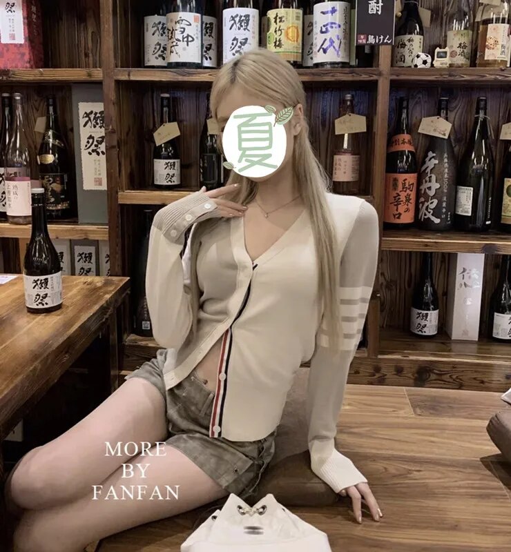 Autumn Pure Cotton Sweater Women's Stripe Embroidery Top Single Row Button Cuff High Elastic Polo Collar Pull Height Luxury 2024 Beige