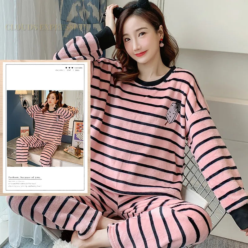 Autumn Winter Flannel Women's Pajamas Sets Cute Polka Dots Printed Teddy Sleepwear Velvet Homewear Set Girl Pijamas Mujer Pyjama W18