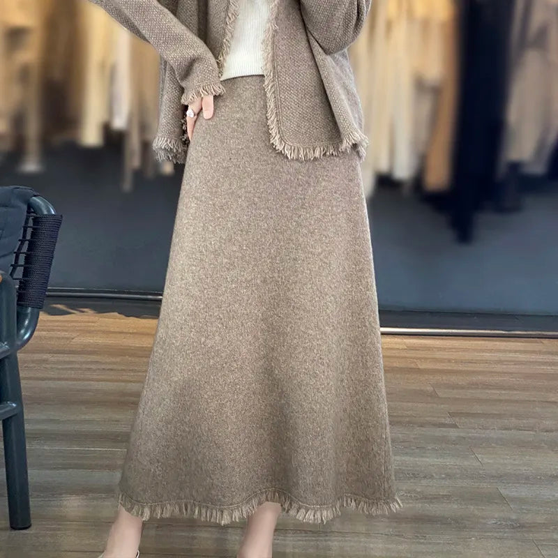 Autumn and Winter New 100% Wool Thickened Solid Color Fashion Versatile Outwear Women's Half Skirt 2024 Raw velvet camel