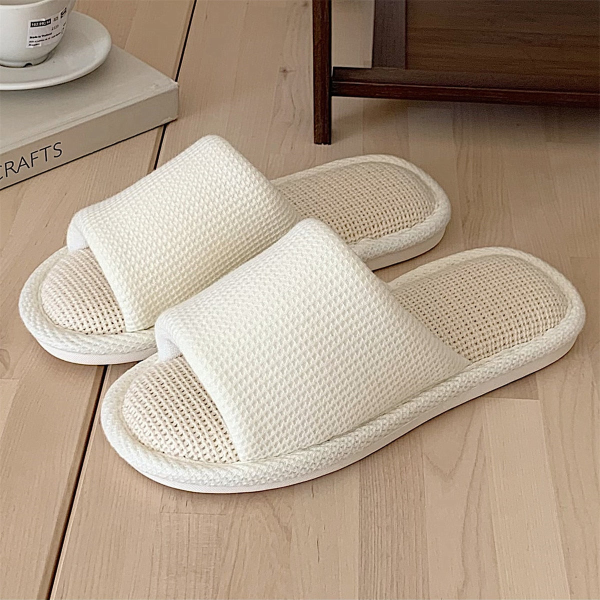 Cute Strawberry Plush Slippers Autumn House Slides Female Flip Flops Women Slippers Winter Home Warm Furry Linen Slippers Women Off white-A