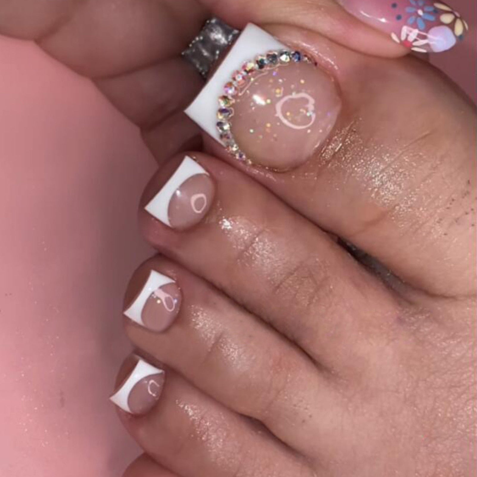 False Toe Nails Summer Simple Wearable Fake Toenails Set Press On Nail French Removable Nail Stickers With Glue For Girls 24pcs 42