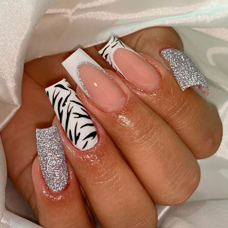 Fashion Colorful Butterfly False Nail Tips With Designs French Coffin Manicure Middle Long Ballerina Fake Nails Set Press on Nai A2