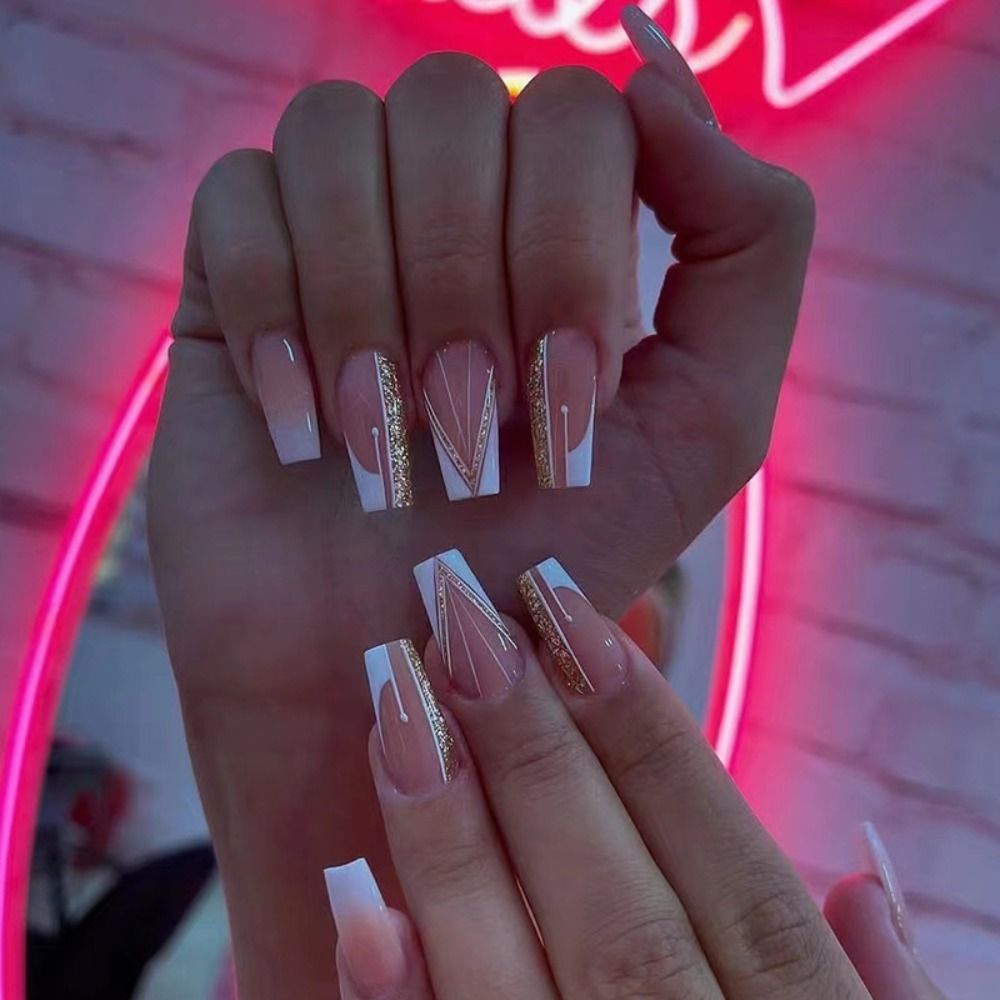 Fashion Colorful Butterfly False Nail Tips With Designs French Coffin Manicure Middle Long Ballerina Fake Nails Set Press on Nai 6