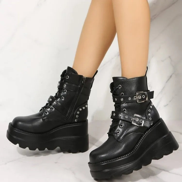Fashion Thick Sole Short Boots Belt Buckle Rock Punk Dark Fashion Boots Black Short Barrel Martin Boots