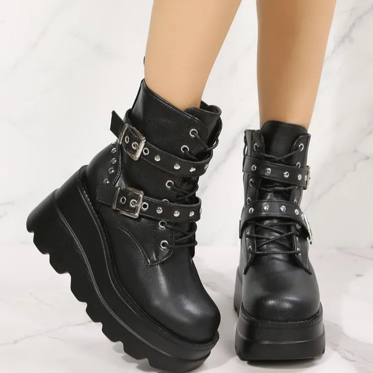 Fashion Thick Sole Short Boots Belt Buckle Rock Punk Dark Fashion Boots Black Short Barrel Martin Boots