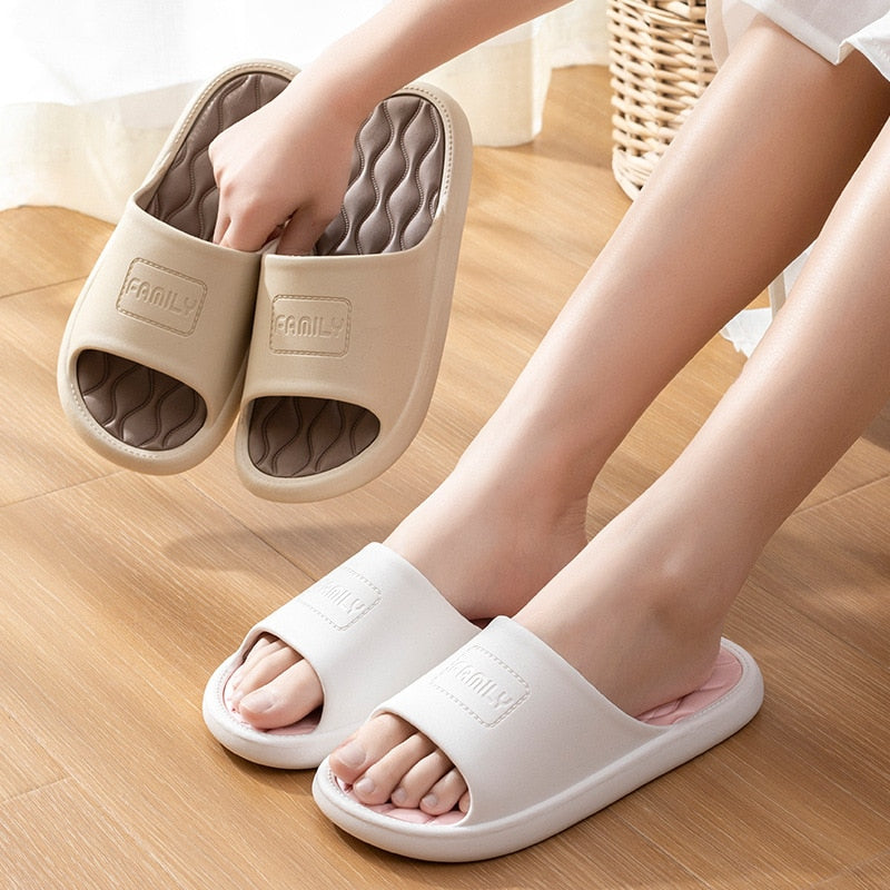 Fashion Women Men Slippers Indoor Outdoor Flip Flops Summer Beach Sandals Soft Non-Slip Bathroom Flats Couples Home Shoes