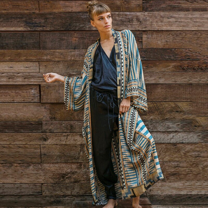 Fashionable Geometric Beach Cover-Up Swimwear Coat with Loose Fit and Sun Protection Pattern Shawl Featuring Sun Protection Green Beach coat One Size