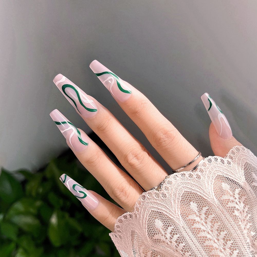 French Ballet False Nails With Gold Foil Glitter Designs Wearable Long Coffin Ballerina Press On Fake Nails Full Cover Nail Tips C2