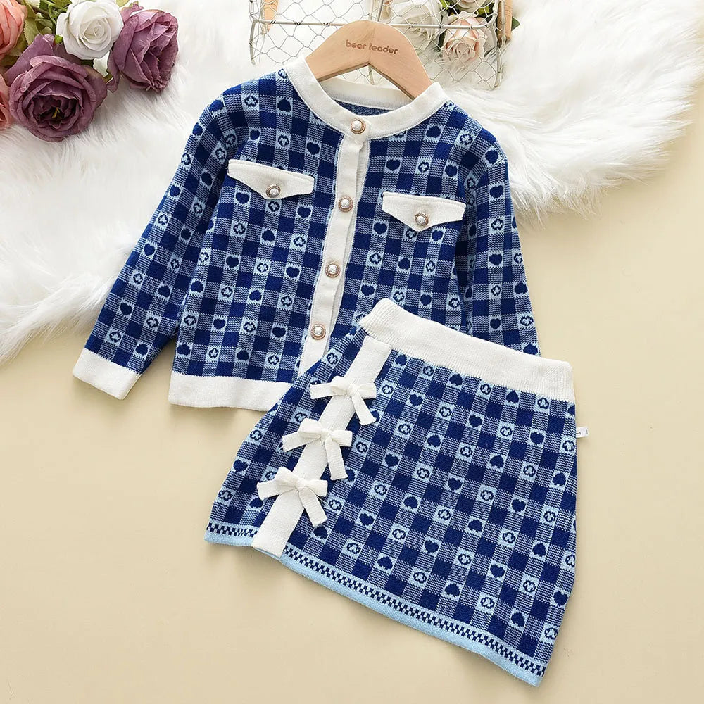Girls Sweater Set Autumn Long Sleeve Knit Set New Girls V-Neck Little Bear Printed Knit Top+Pleated Skirt Two Piece Set AH9331B