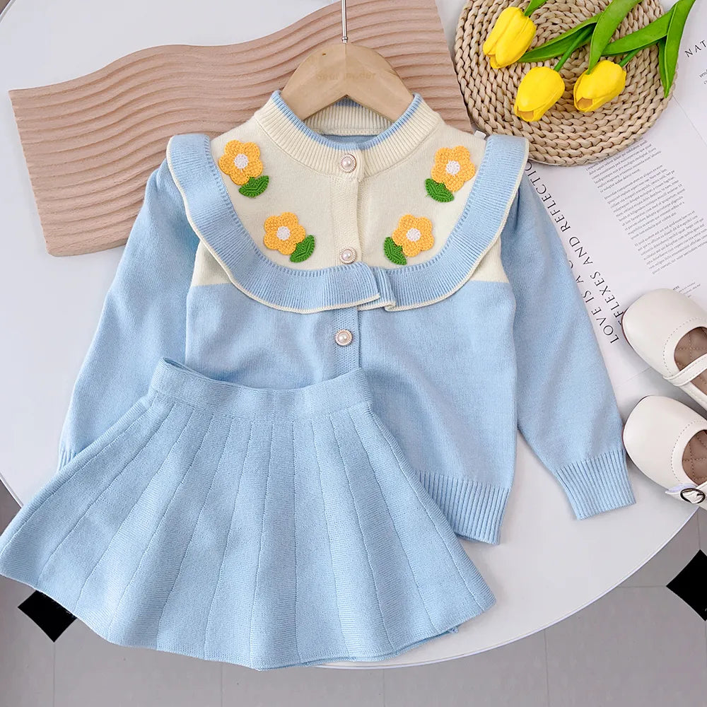 Girls Sweater Set Autumn Long Sleeve Knit Set New Girls V-Neck Little Bear Printed Knit Top+Pleated Skirt Two Piece Set AM2638B