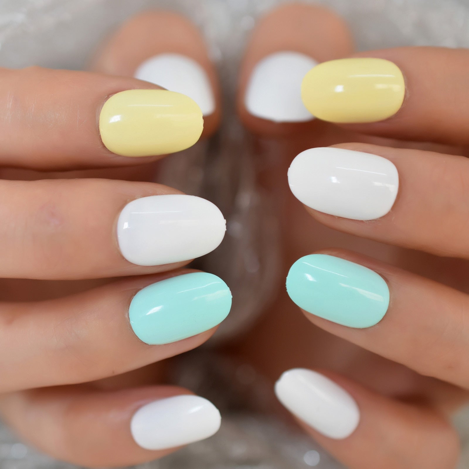 Glossy Gradient Rainbow Ombre French Press on Nails Almond Fake Nails Stiletto Oval Pointed Manicure False Nails Finger Tips L6286