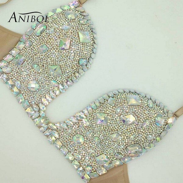 Sexy Gathered Bikini Bra Luxury Crystal Diamond Women's Swimwear Tops High-End Rhinestone Female's Swimwear Brassiere Flesh color
