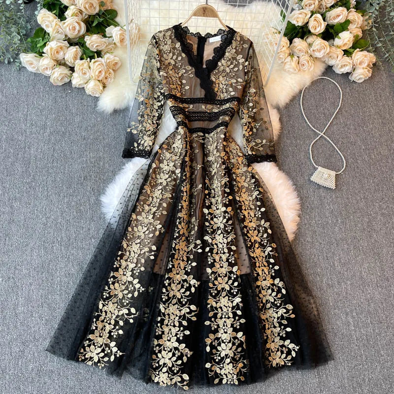 Luxury Gold Embroidery Lace Dress Vestidos Party Robe Dress Women Summer V-neck Lace Patchwork Dot Mesh Long Dress Gold