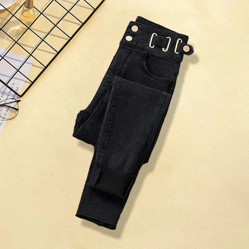 Large Autumn and Winter Suit for Women 2024 New Korean Fashion Knitted Vest Shirt Casual Slim Jeans Three Piece Set Black jeans