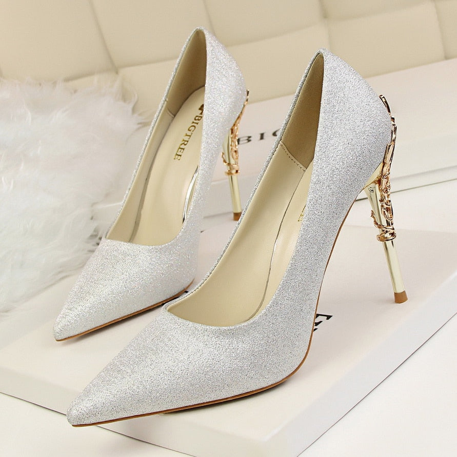 Luxury 10cm High Heels Woman Metal Carving Heels Satin Silk Dress Pumps Lady Wedding Bridal Scarpin Catwalk Green Wine Red Shoes Silver Sequins