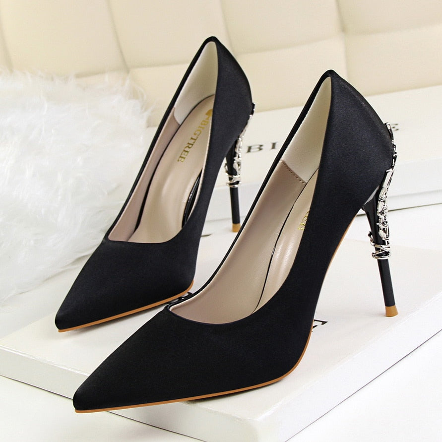 Luxury 10cm High Heels Woman Metal Carving Heels Satin Silk Dress Pumps Lady Wedding Bridal Scarpin Catwalk Green Wine Red Shoes Black 10cm