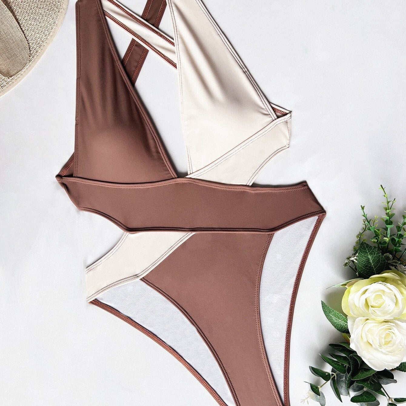 Monokini Cut-out One Piece Swimsuit L
