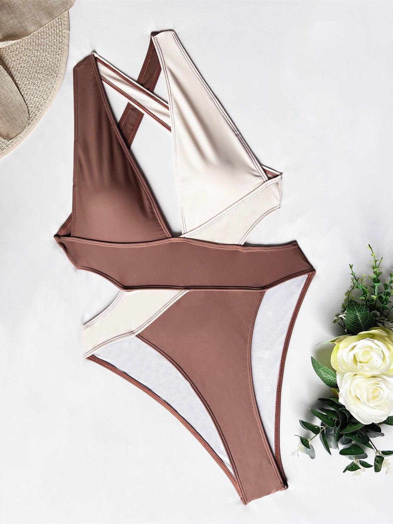 Monokini Cut-out One Piece Swimsuit L