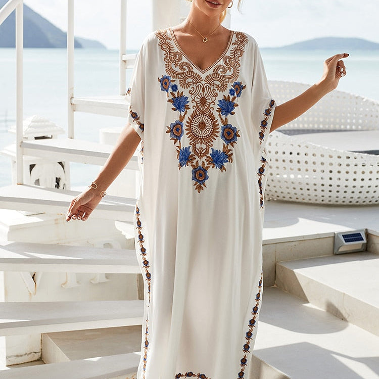 New Bohemian Dress Sold Embroidered Long Kaftan Pareos Maxi Dress Loose Beach Cover Up Robe Plage
