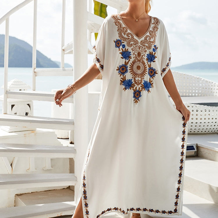 New Bohemian Dress Sold Embroidered Long Kaftan Pareos Maxi Dress Loose Beach Cover Up Robe Plage