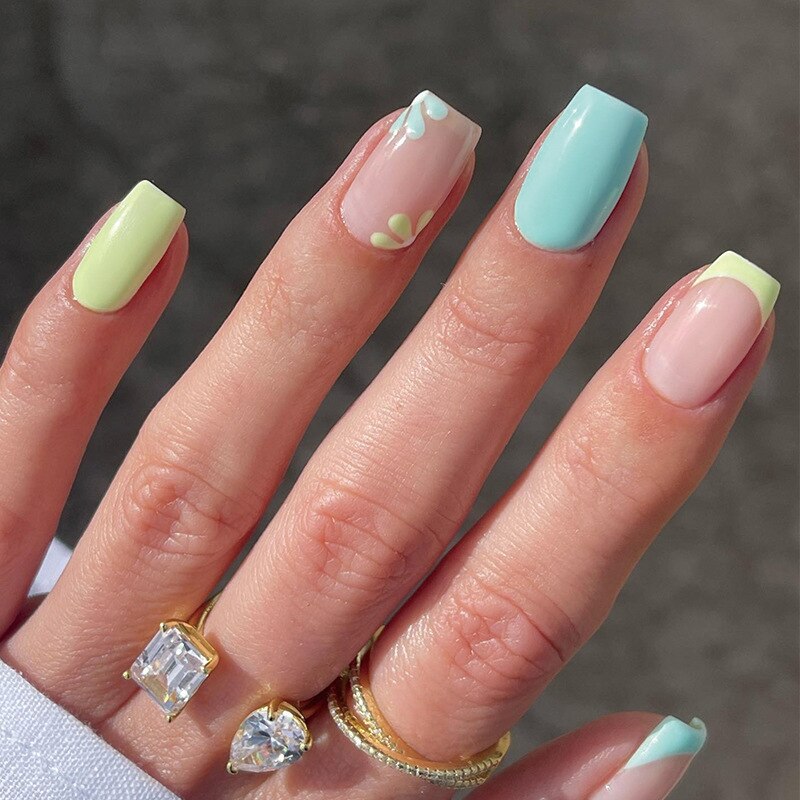 New Fake Nails Art Gel Tips Full Cover 24pcs Pink Shiny Shards With Press Glue Design Clear Short Ballet False Nails Press On LT820